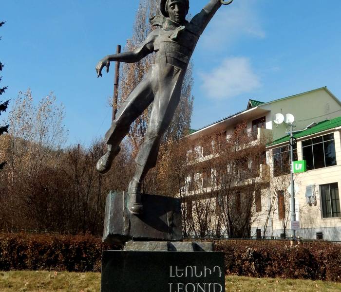 Tsaghkunyats Square in Tsaghkadzor - Secret Spot